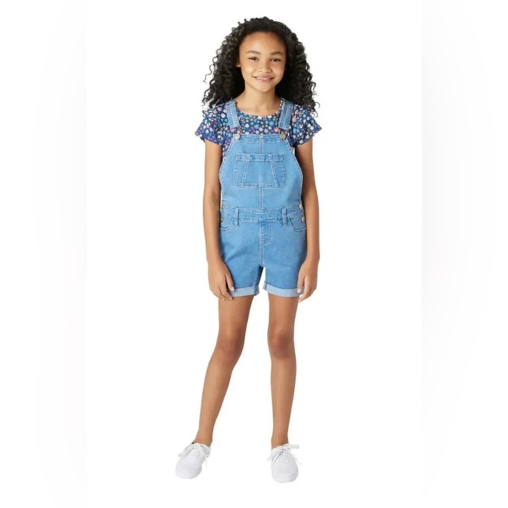 Girls set denim shorts and shirt overalls